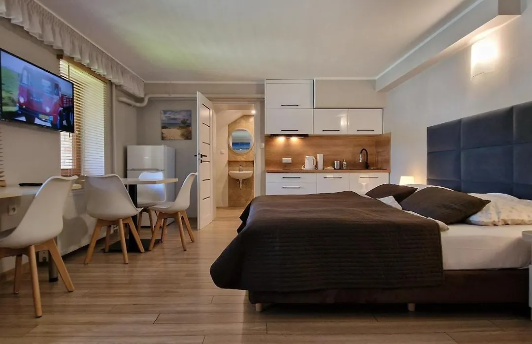 KAMENA - pokoje i apartamenty najbliżej plaży-1